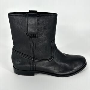 FRYE Anna boots Leather Shortie Black Cute Casual Boot Round toe Size 7 NEW